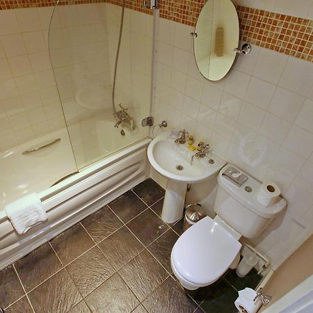 Hotel The Barleycorn Marlborough Esterno foto